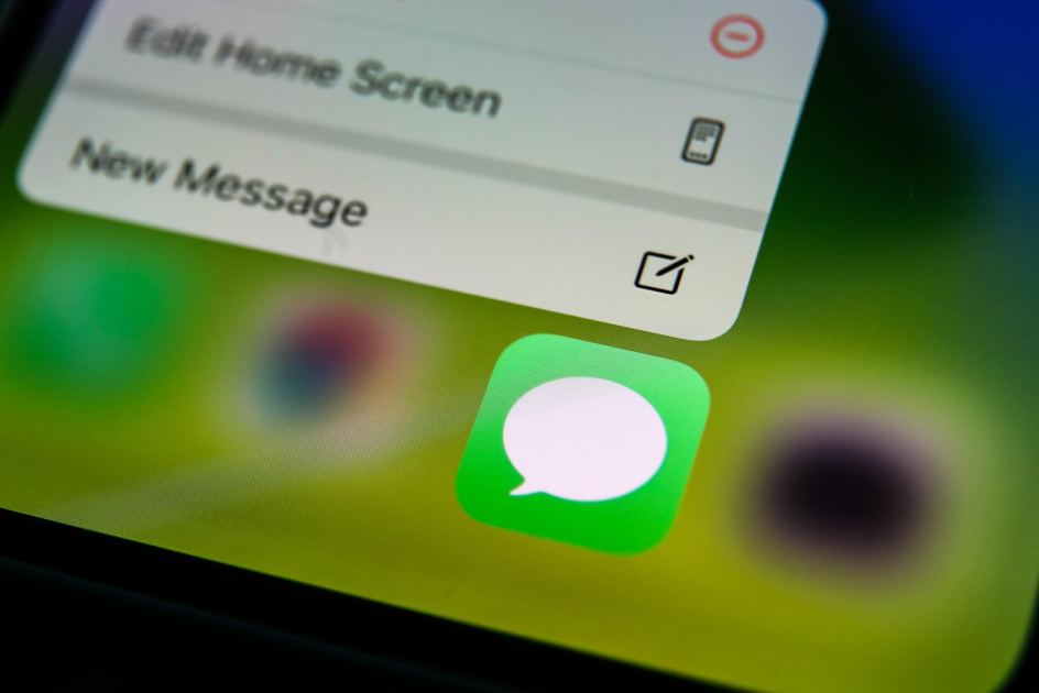 The Sneaky History Of The iPhone’s Blue Bubble Trap