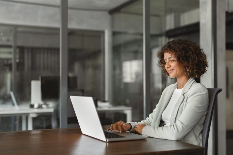 IIM Online Courses For L&D Professionals: 7 Programs To Build Future-Ready Skills