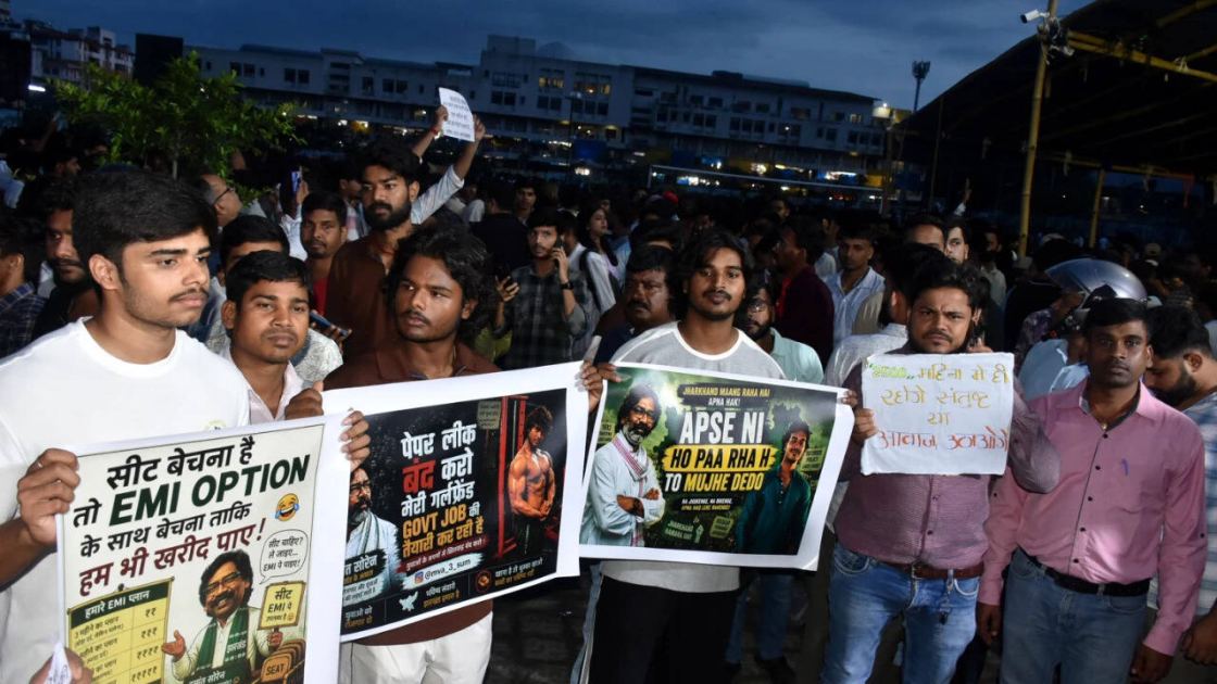 Jharkhand students to gherao state assembly today as talks fail