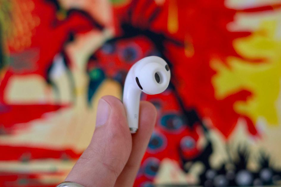 Those leaked camera-equipped AirPods probably aren’t coming this year