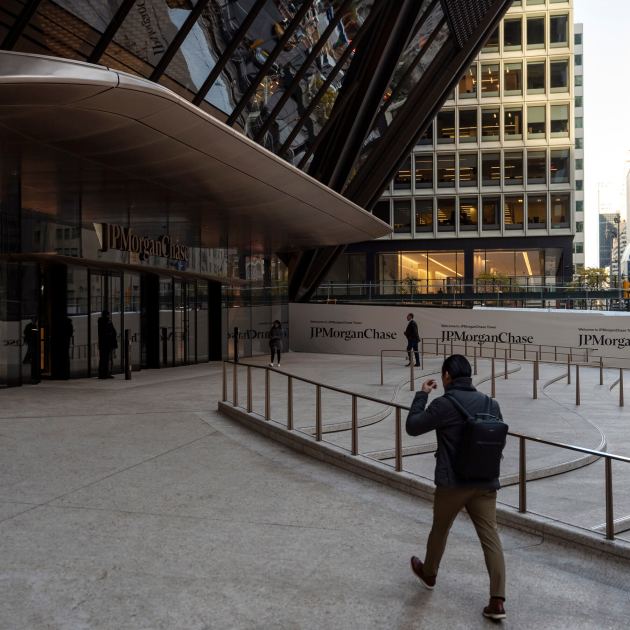 Big Banks Smash Earnings Records, but ‘Tectonic’ Risks Loom