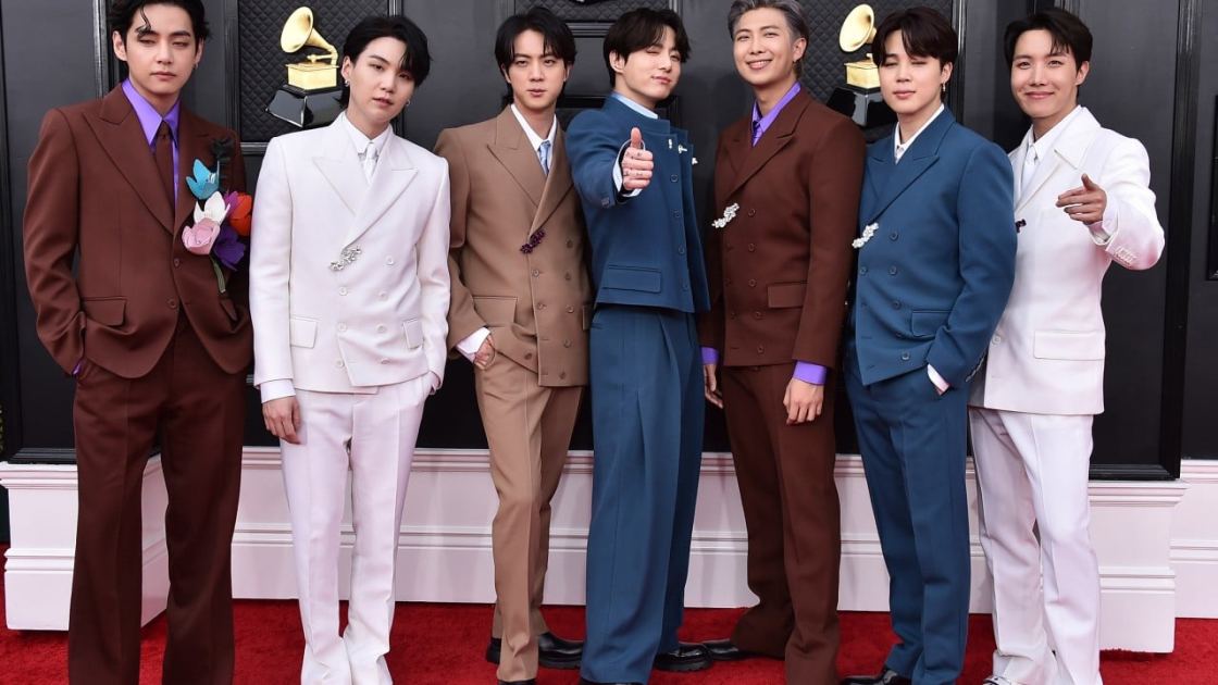 Ahead of BTS’ first show in years, South Korean police lock down central Seoul