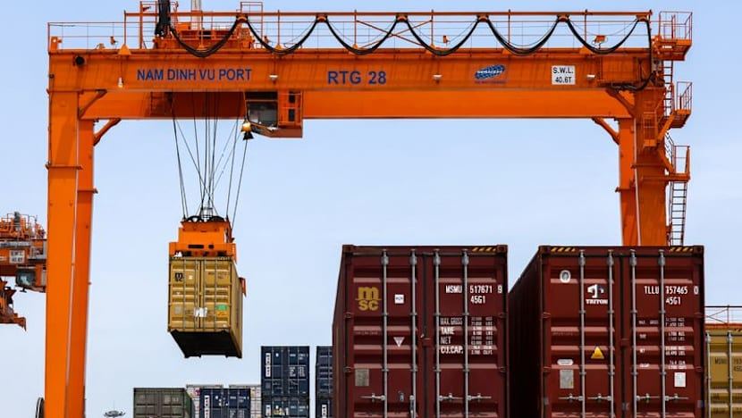 Vietnam Q1 GDP growth slows to 7.83% y/y from 8.46% y/y in Q4