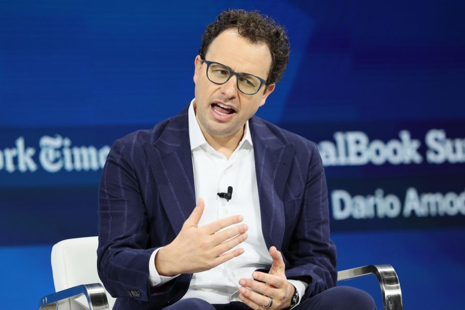 Dario Amodei Doubled Down On His AI Jobs Warning. Here’s What’s Different Now