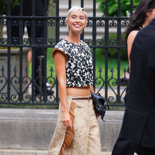  Gen Z Is Over Ballet Flats—in 2026, *This* Is the Shoe Trend Cool Girls in Their 20s Are Wearing 