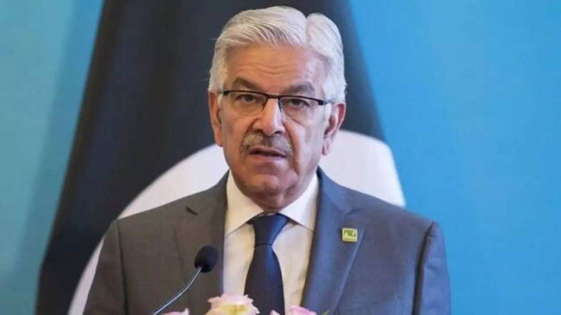 Pakistan's elite want out? Khawaja Asif flags 'exit plans' of senior officers