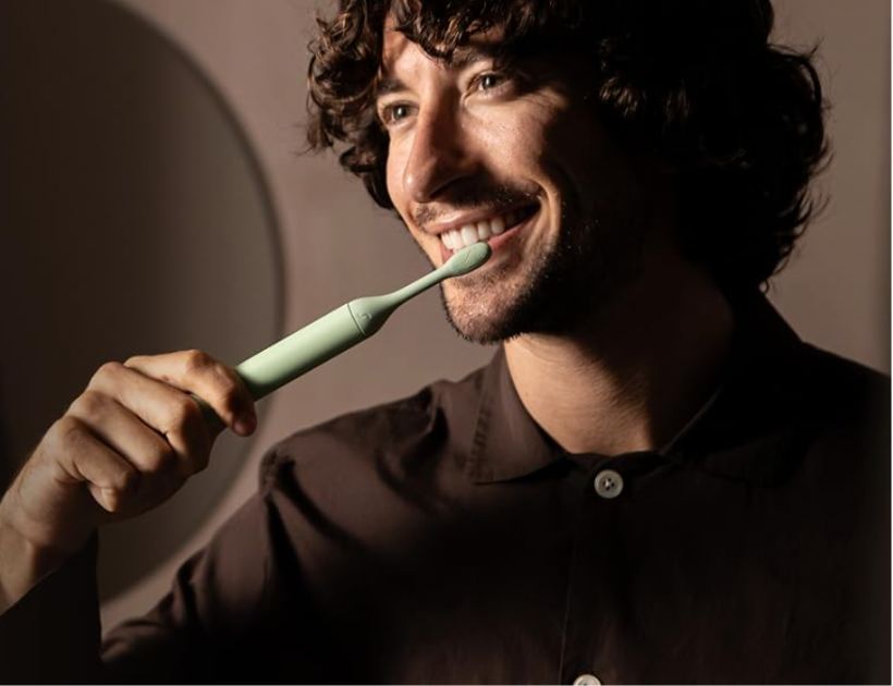 Are Electric Toothbrushes Better? This Is What Dentists Say.