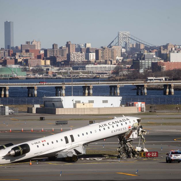 Safety Experts Considered LaGuardia Challenging but Not an Outlier