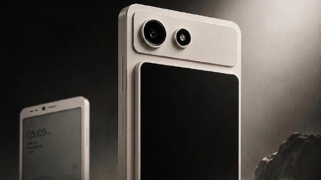 I'm a Big E Ink Fan, So This New Detachable-Screen Phone From Hisense Intrigues Me