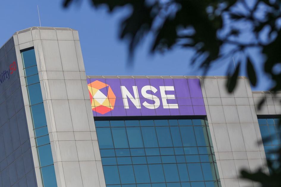 Clean Max Shares Plunge 28% in Worst Indian Debut Since 2021