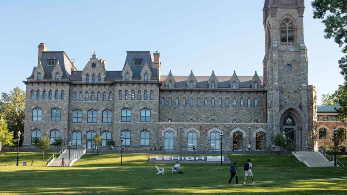 Why Pennsylvania students in a midterm battlefield fear AI is about to kill their future