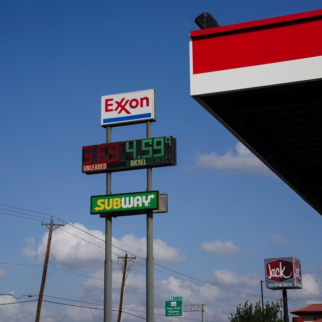 A Record Jump in U.S. Gasoline Prices Is Squeezing Consumers