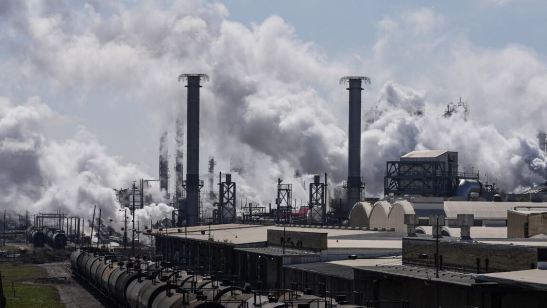 Under Trump, EPA’s enforcement of environmental laws collapses, report finds