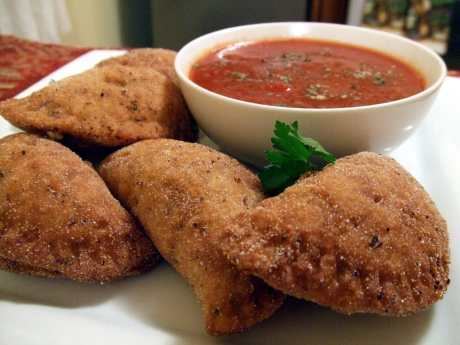 The Best Finger Foods for Summer Night Parties – No Gluten Required!