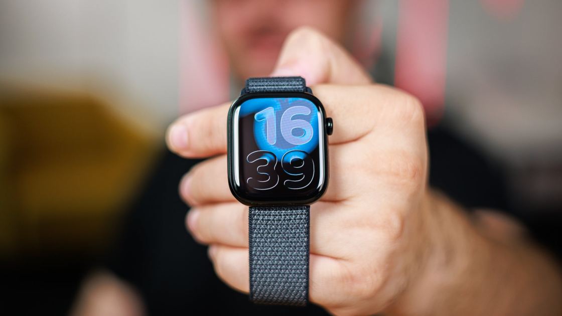 Apple may be planning to launch another very boring watch this year