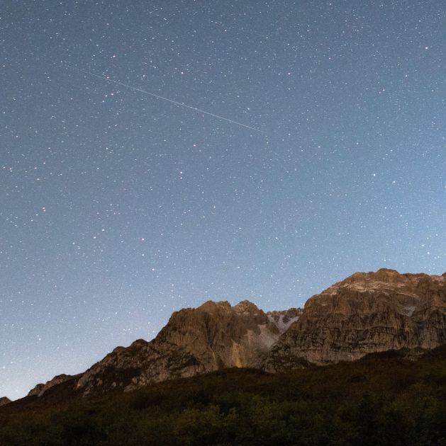 How to Catch the Orionids, a Meteor Shower From Halley’s Comet
