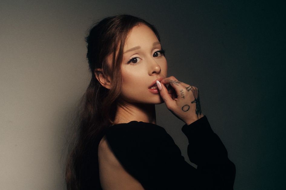 Ariana Grande Releases ‘Hate That I Made You Love Me’ Video, Co-Starring Justin Long