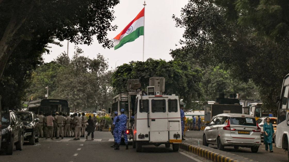 Stage set for Sunday showdown: CJP to march again tomorrow; traffic advisory issued