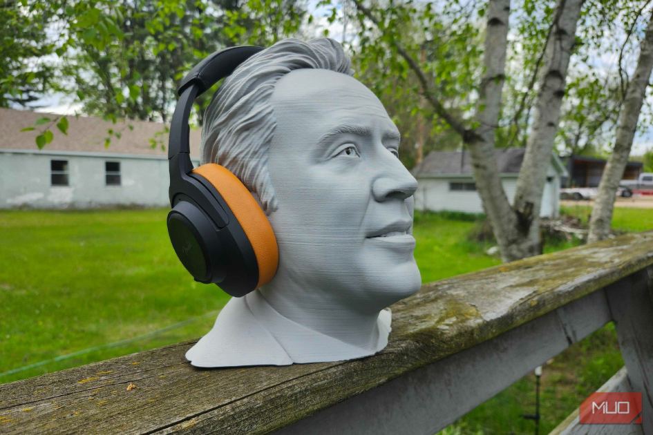 Fender's first headphones are the modular MIX, and they do something no other pair can