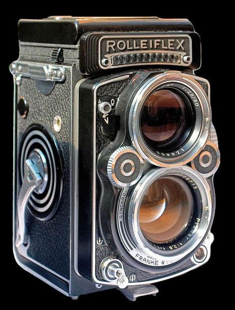 Mirrorless cameras remove the reflex, digital removed the fun