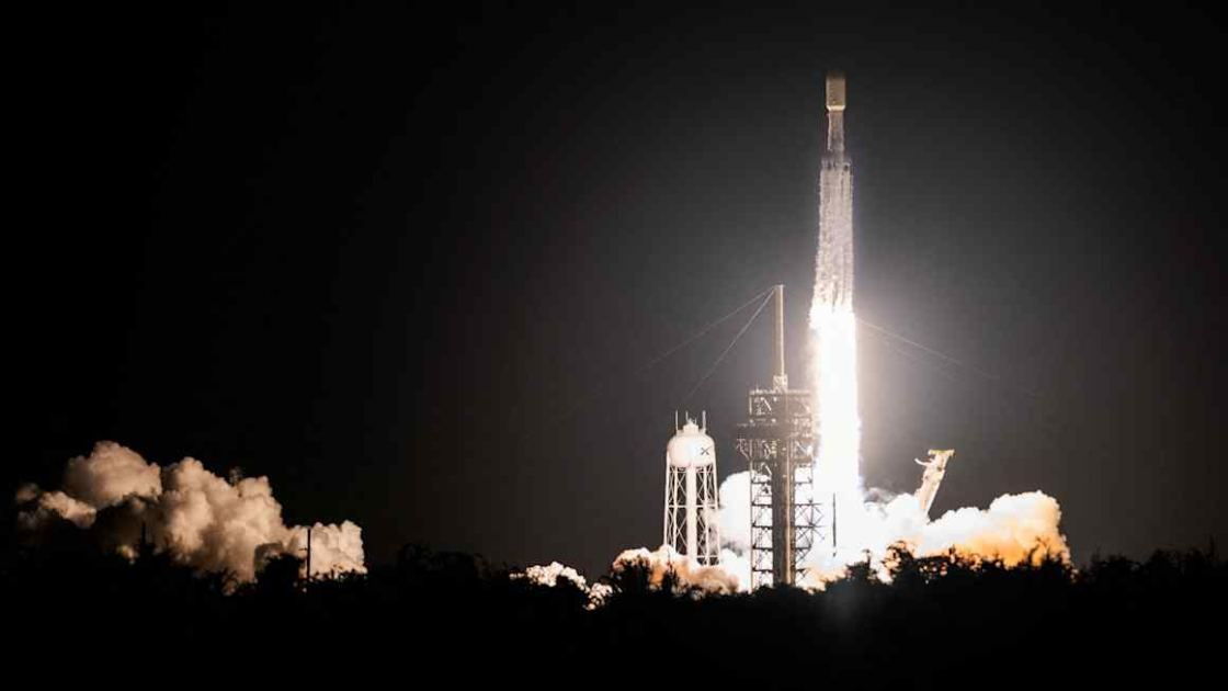 SpaceX credit risk jumps on worries over its borrowing spree