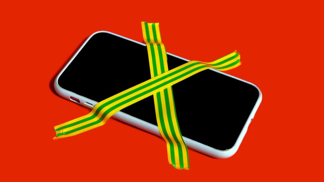 Russian citizens told "switch to Android" after Apple blocks key Russian apps