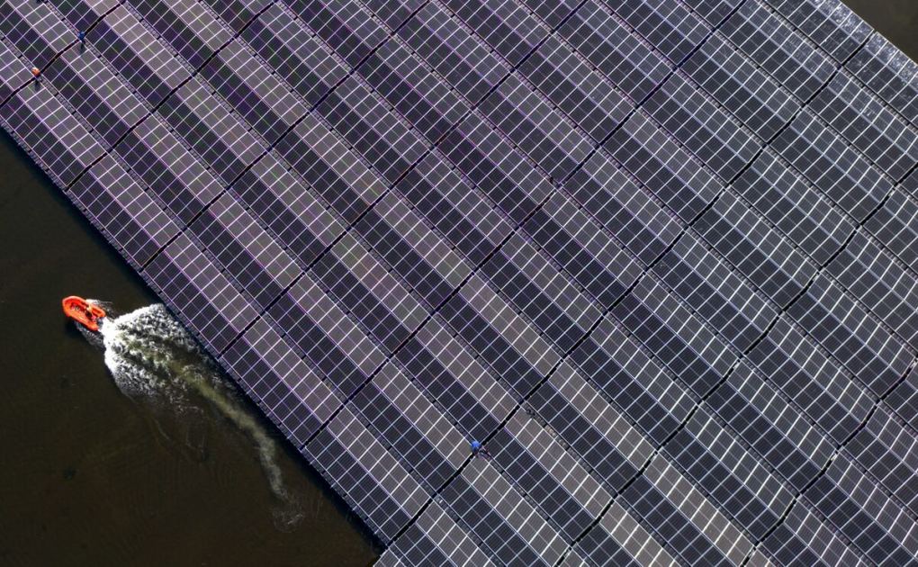 Germany’s Solar Boom Eases Power Costs as Gas Price Jumps