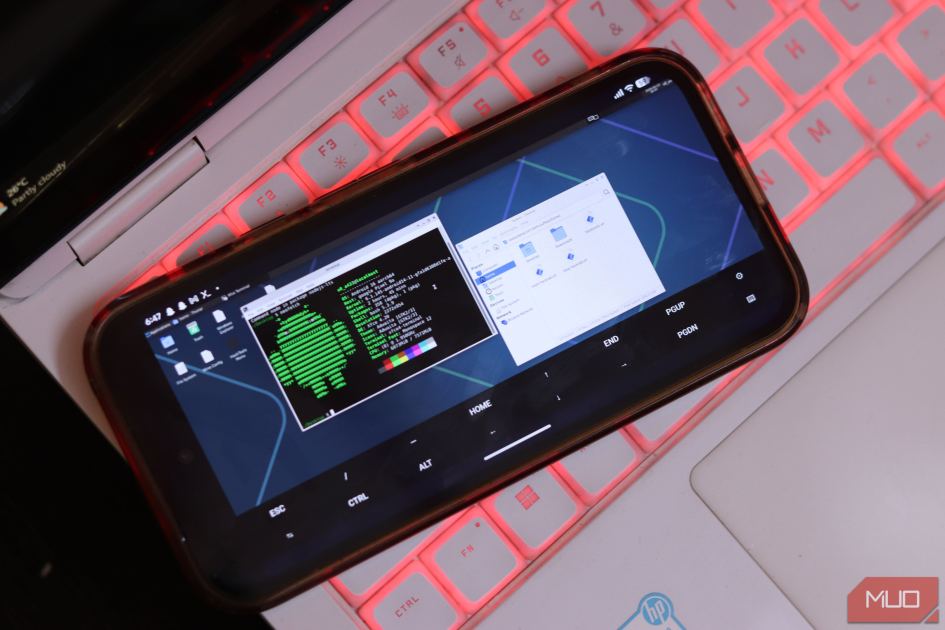 I installed a full Linux desktop on my Android phone and it's buttery smooth