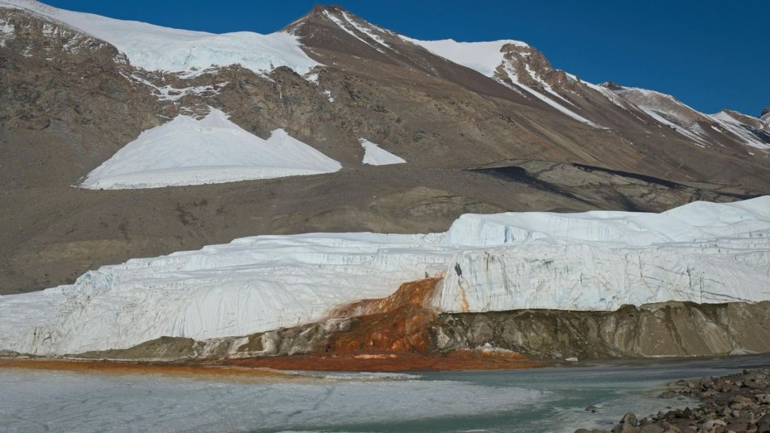  Scientists uncover big clue as to how Antarctica's mysterious Blood Falls came to be 