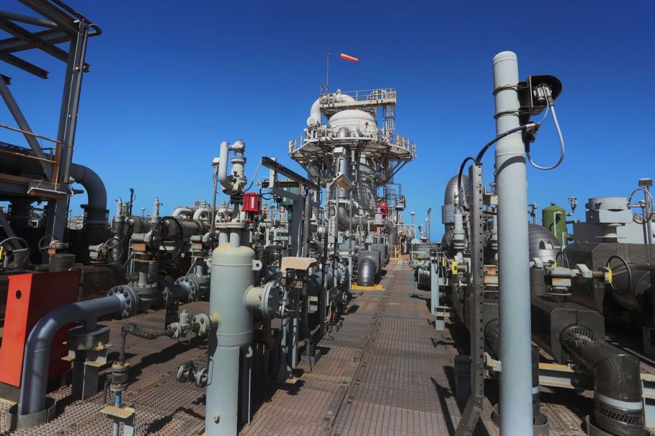 Australia Resumes Some Operations at Cyclone-Hit Key Port