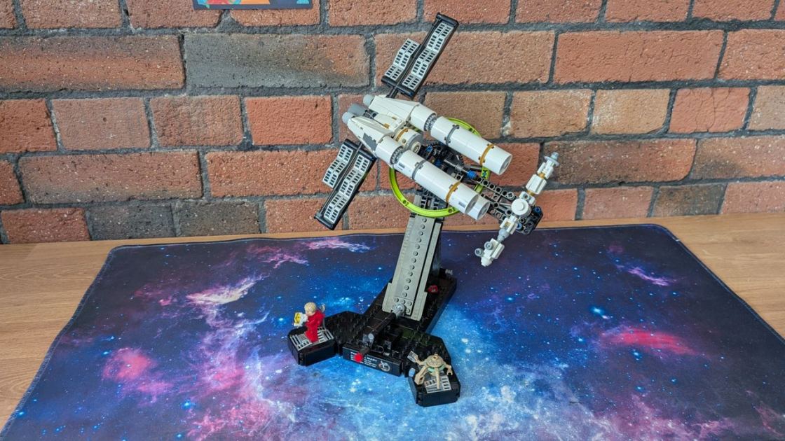  Lego Project Hail Mary review: Amaze, amaze, amaze! 