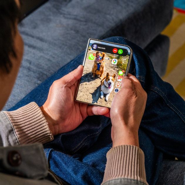 Apple’s Foldable iPhone Duo Arrives in Stores: Smartphone Review