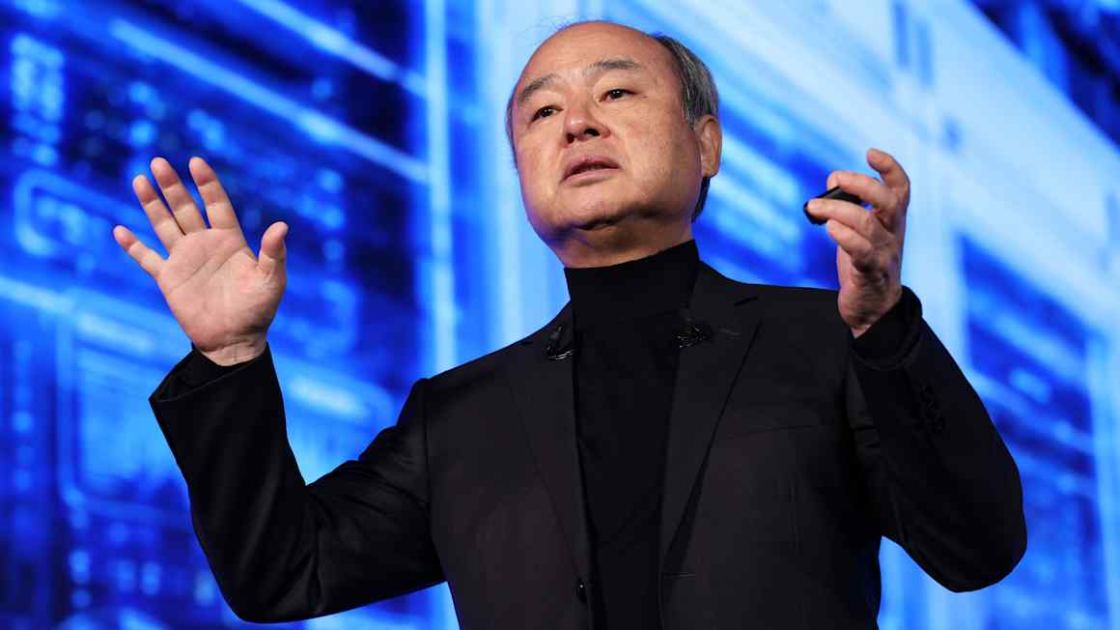 SoftBank seeks $100bn from Gulf investors to expand AI bet