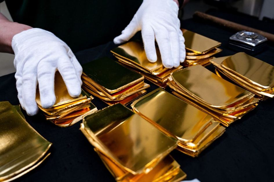 Gold Gains for Second Day as Traders Gauge Outlook for Ceasefire