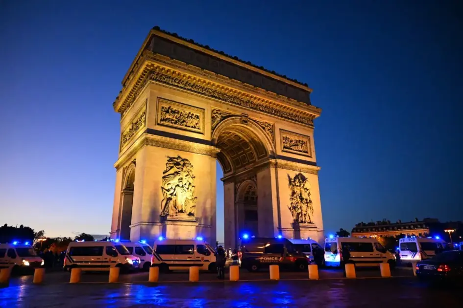 
            New Paris curfew ordered on Tuesday for parts of city
        