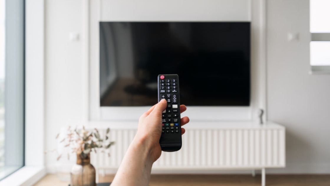 Does opting out of smart TV tracking work? Research finds “suspicious” traffic.