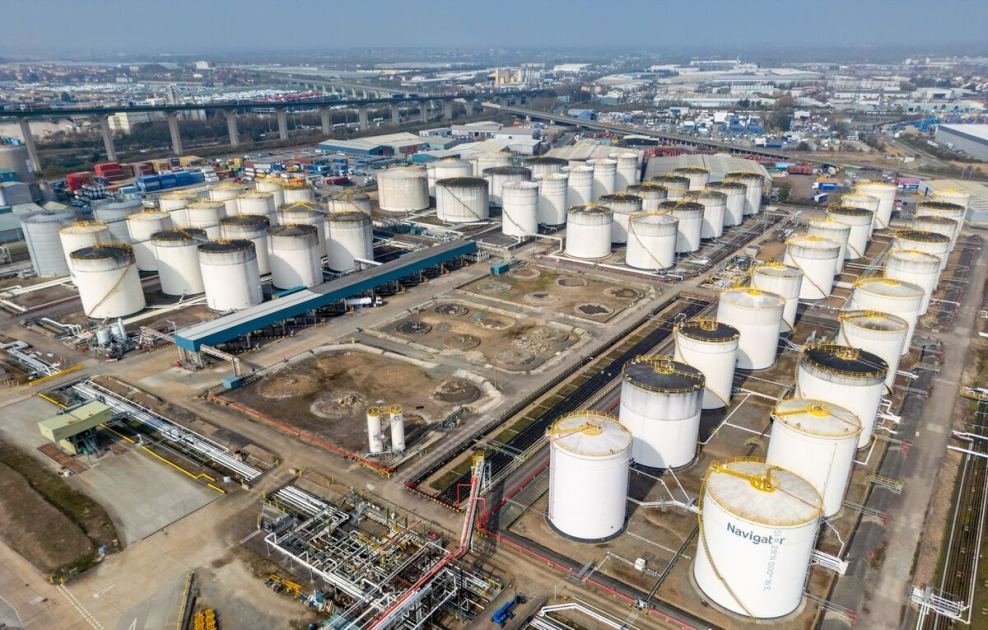 Oil Extends Gain as US-Iran Clashes Cloud Outlook for Peace Deal