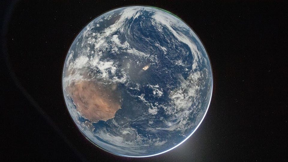 Astronauts Share Spectacular Earth Images From Halfway To The Moon