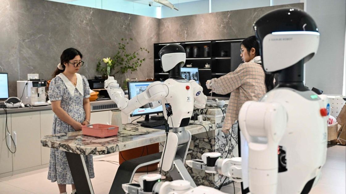 China to head off AI-fuelled inequality by lifting salaries, narrowing pay gap