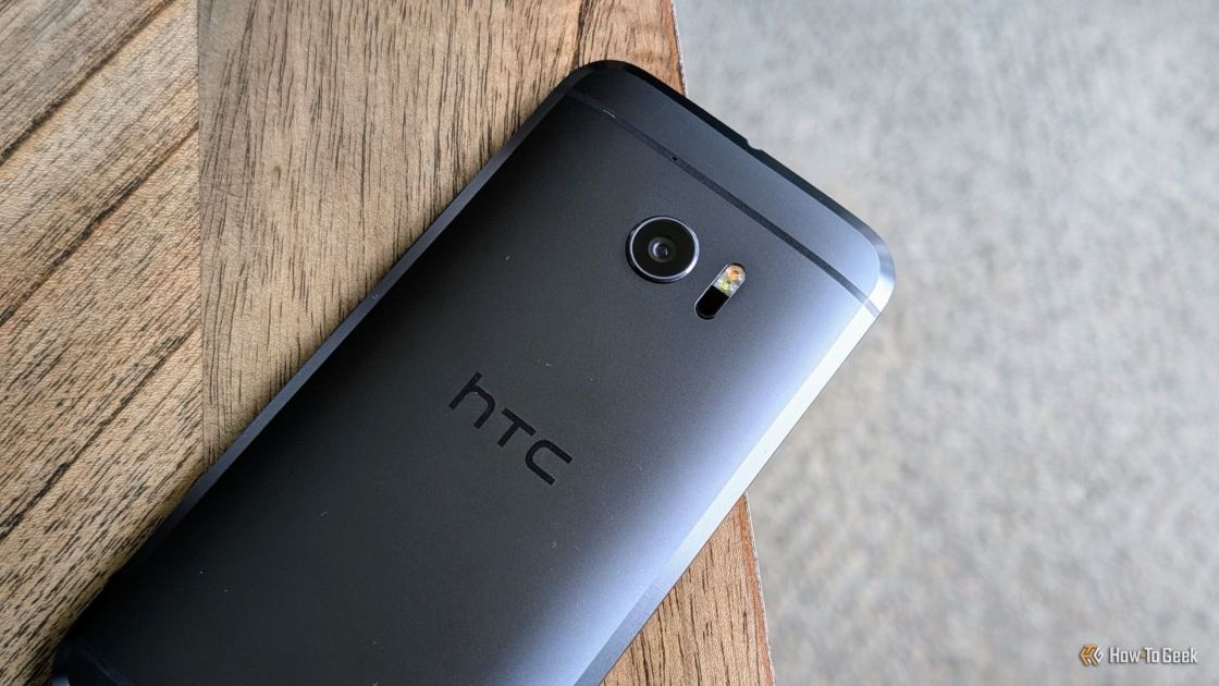 Android phones used to be made of metal—here's why glass replaced it